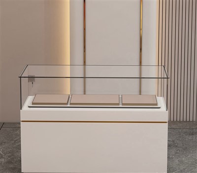 Design simplu de contor pentru showroom de bijuterii
